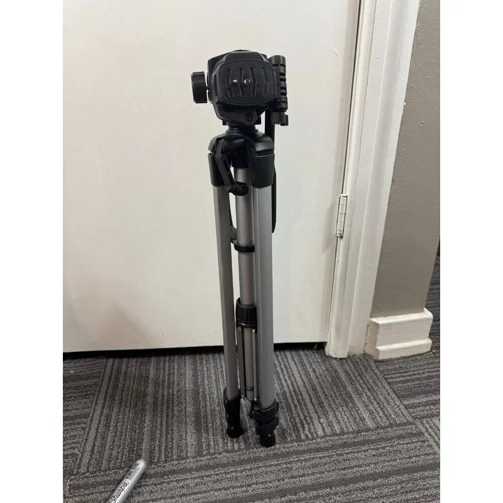 Amazon Basics 60-Inch LightweightTripod With Bag, Black